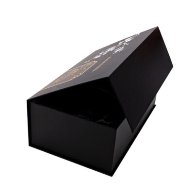 Парфюм магнитное закрытие атлас выстроились жесткие упаковочные коробки Perfume Magnetic Closure Satin Lined Rigid Packaging Boxes