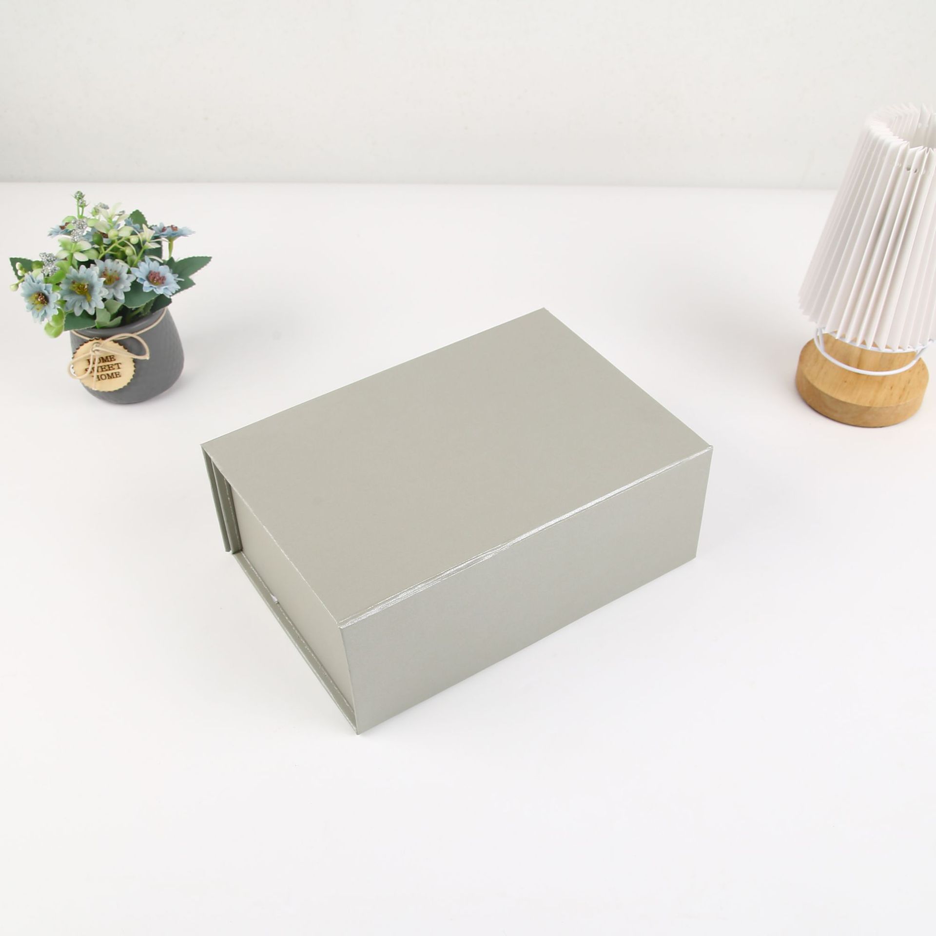 Why an Exclusive Engraved Perfume Gift Box is the Perfect Luxury Gift