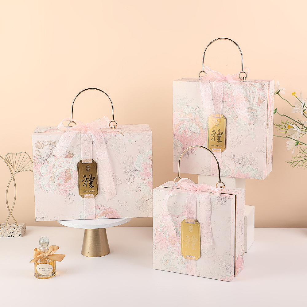 Προσαρμοσμένα κουτιά για αρώματα, κολόνιες και αρώματα 4 Custom Boxes for Perfumes