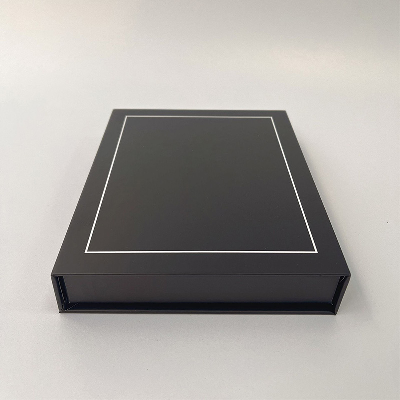 How Luxury Perfume Packaging Drives Buying Decisions