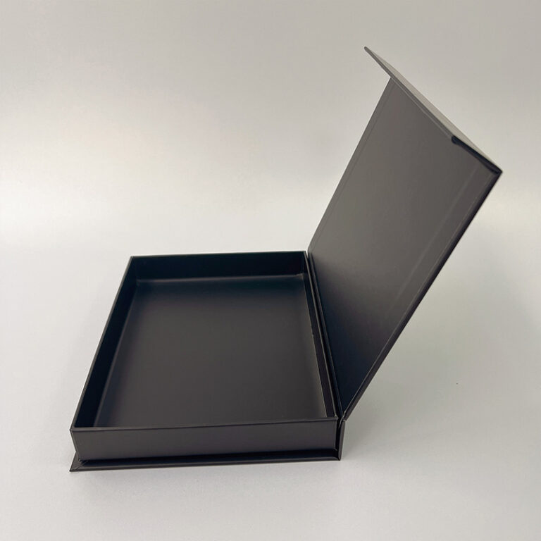 How Luxury Perfume Packaging Drives Buying Decisions