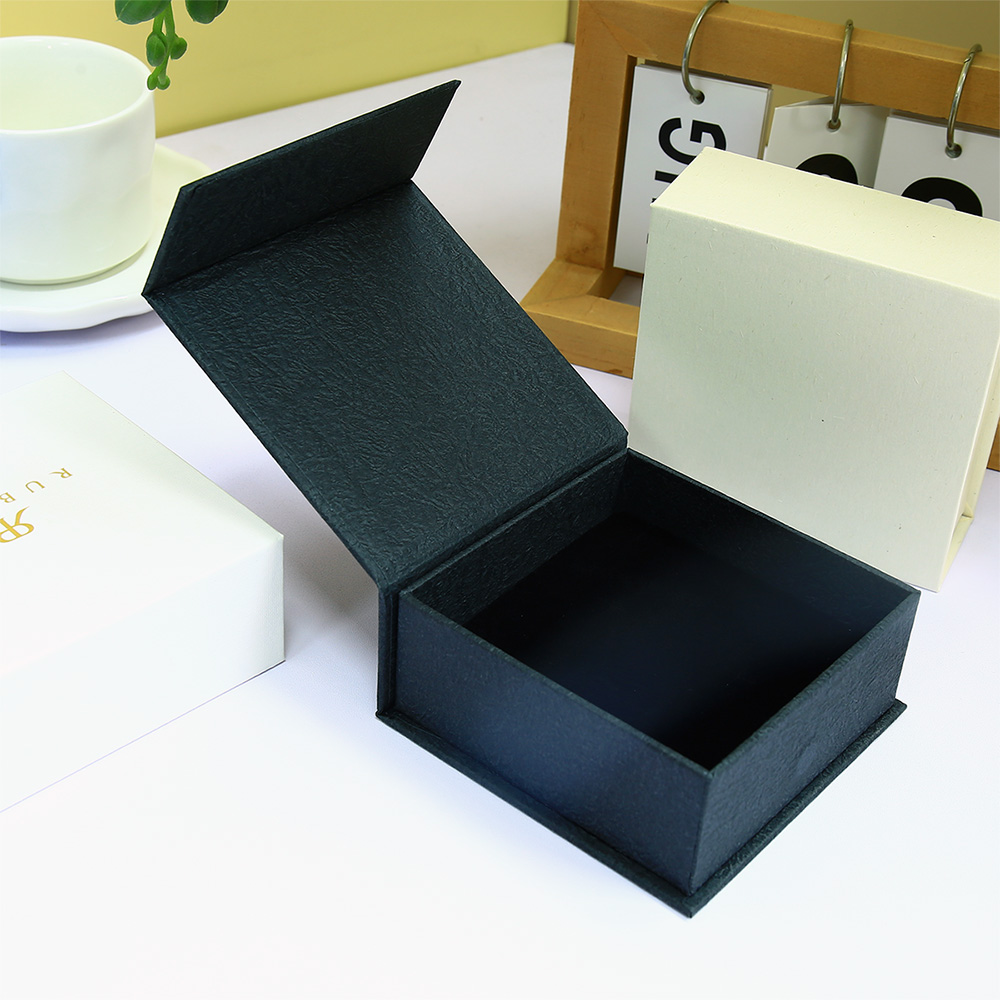 Luxury Packaging Trends in the Perfume Industry in 2026 4 Luxury Packaging Trends in the Perfume Industry in 2026